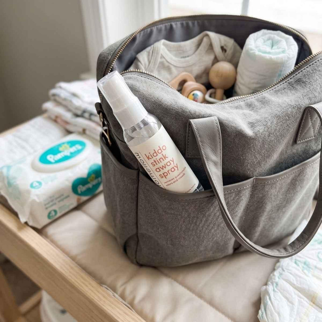 hellomellow kiddo stink away spray in diaper bag